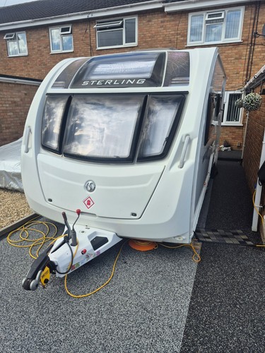 Used berth touring caravan - 4,