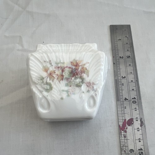 Small vases - small,