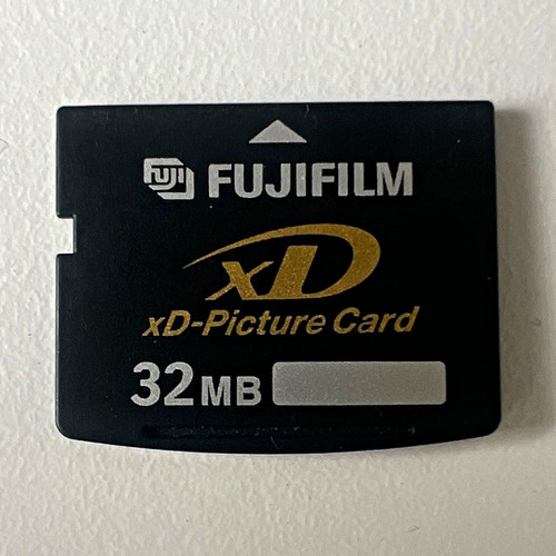 Fujifilm picture card 32mb - fujifilm,