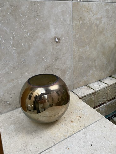 Small round gold mirror - round,