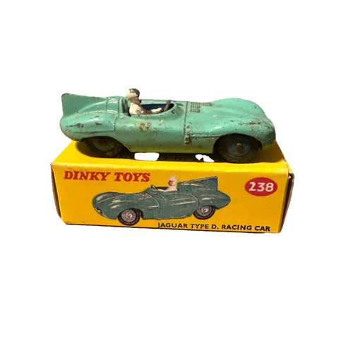Dinky toys jaguar type - toys, d