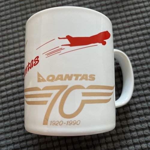 Vintage qantas logo mug - vintage,