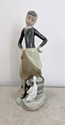 Lladro porcelain girl with - lladro,