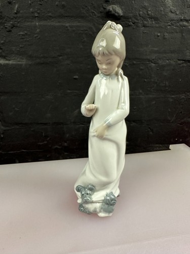 Lladro nao 595 girl with - lladro,