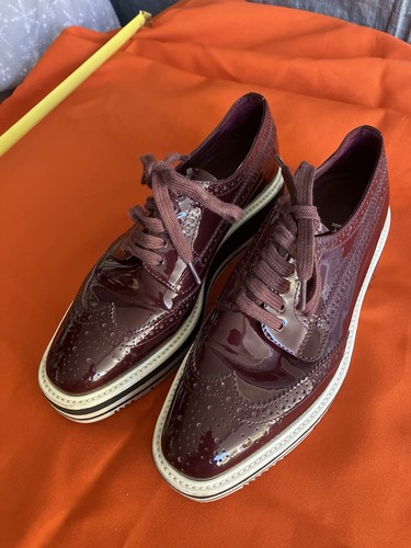 Prada brogues burgundy patent - brogues,