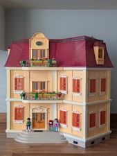 Playmobil Grand Mansion 5302 With Lighting Pack  Complete In  Box Unfurnished