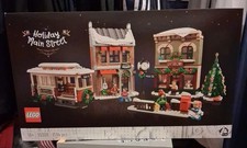 LEGO 10308 Icons Holiday Main