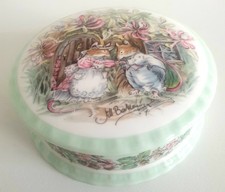 ROYAL DOULTON "BRAMLEY HEDGE" SUMMER GIFT COLLECTION 4" CIRCULAR TRINKET BOX