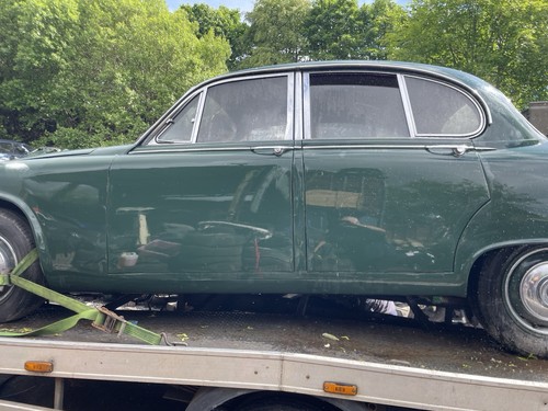 1969 daimler sovereign jaguar - sovereign,