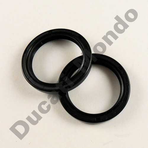 Swing arm pivot - seal, rings