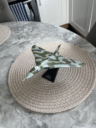 Jet ace avro vulcan bomber - jet,