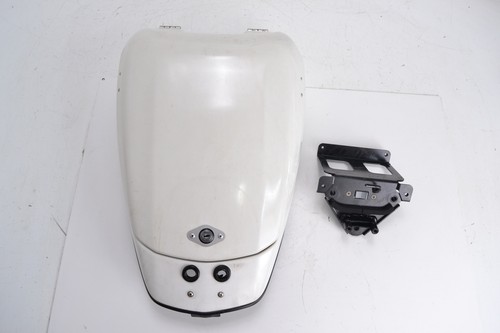Rear seat cowl - pannier, yamaha