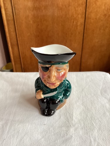 Thorley china small - small, "hookey"
