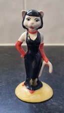 Beswick Cat. CC1 Purrfect Pitch. Please Look. 99p. 