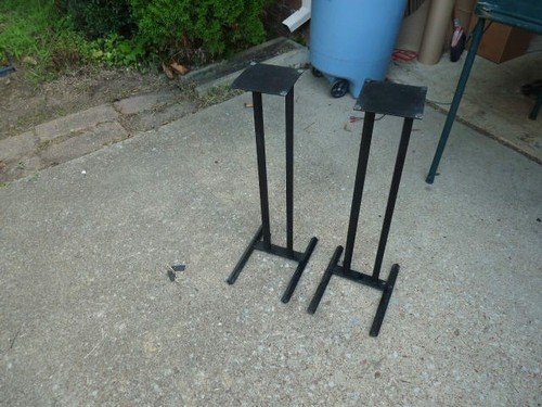 Tubular metal tall - metal, 26"