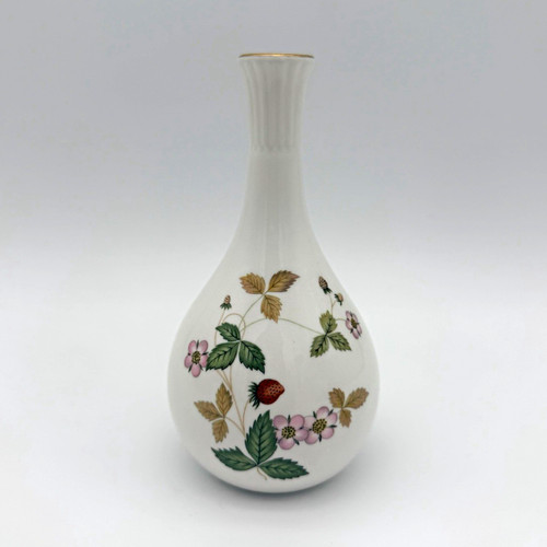 Wedgwood wild strawberry bone - strawberry,