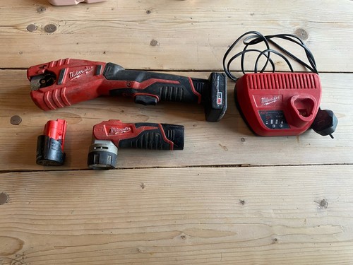 Milwaukee m12 pipe cutter kit - m12,