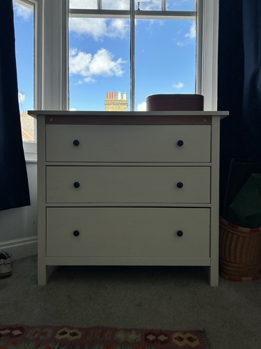 White drawer chest of - white,