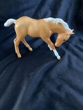 Large Beswick Palomino Foal Head Down
