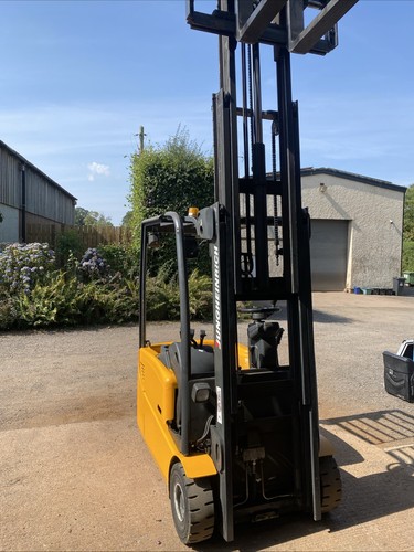 Jungheinrich efg115 electric - jungheinrich,