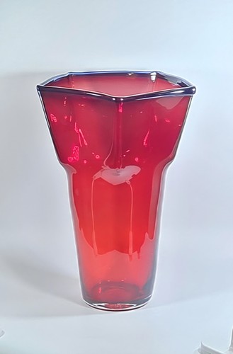 Large contemporary british - contemporary,