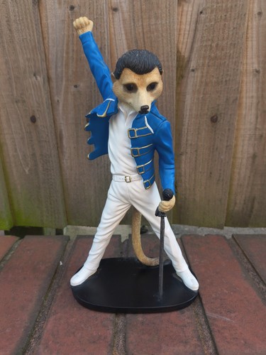 Magnificent meerkats showman - meerkats,