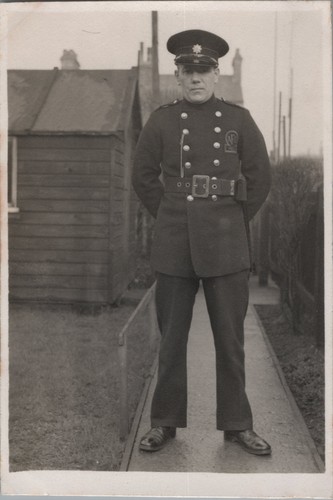 England auxiliary fire service - fire,