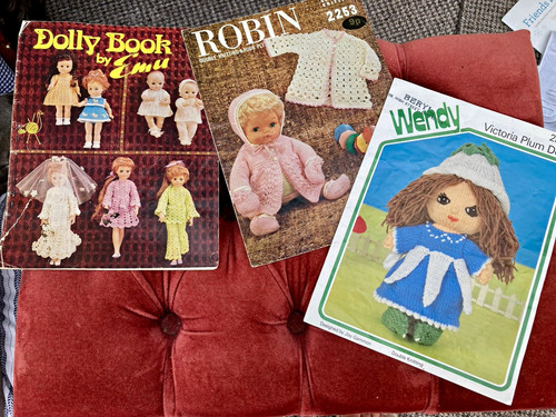 Emu dolly book - b.20, doll