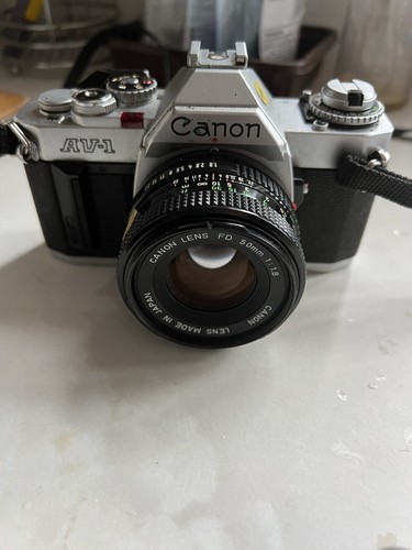 Canon silver 35mm slr - av-1,
