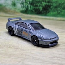 Hot wheels nissan skyline r - skyline, gt-r