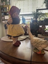1990 MJ Hummel Goose Girl