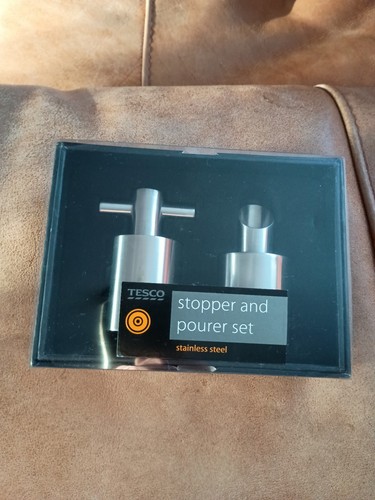 Stopper and pourer set - and,