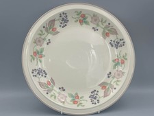 Wedgwood Roseberry - 13" Large