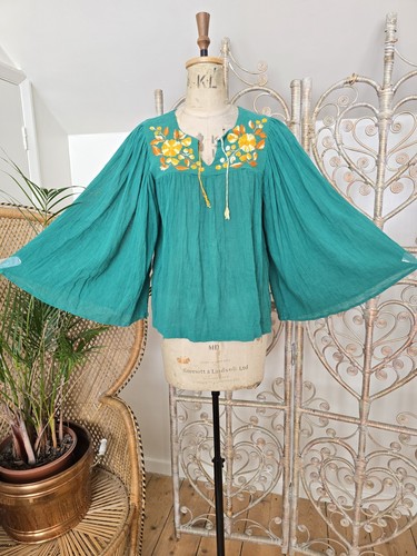 Vintage angel sleeves floral