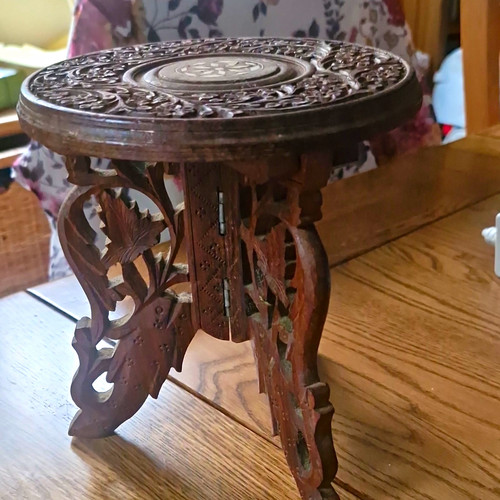 Round carved wooden miniature - round,