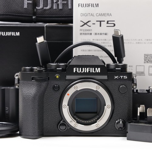 Fujifilm mirrorless - x-t5,
