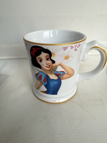 Disney store snow white - disney,