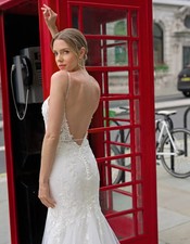 wedding dress size 6 new never
