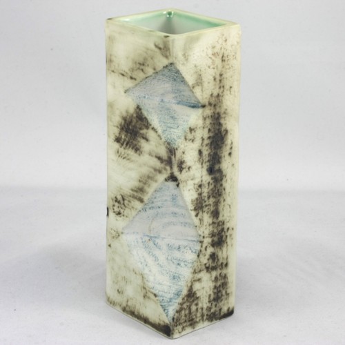 Vintage carn pottery - carn, cut