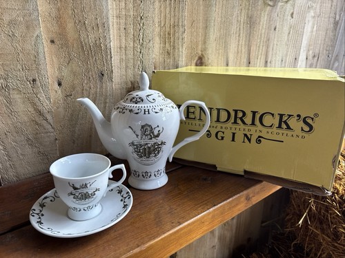 Hendricks gin tea set - gin,