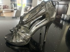 Metallic Strappy Black Gardenia Heeled Shoes Size 40