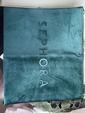 Sephora GWP Green Velvet Zip