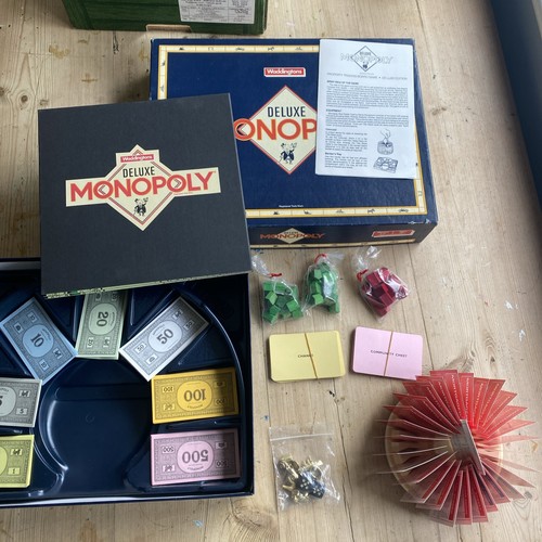 Waddingtons deluxe monopoly - waddingtons,