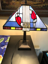 Tiffany Style Stained Art Deco Glass table lamp