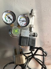 Dual Gauge CO2 Pressure