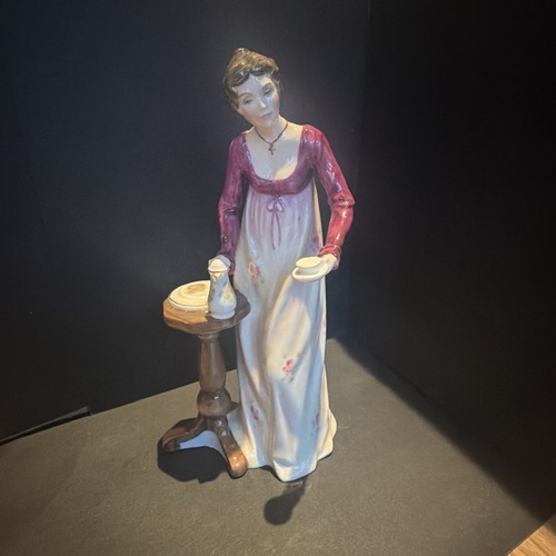 Royal doulton figurine limited - royal,