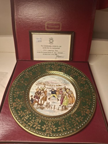 Caverswall christmas plate - caverswall,