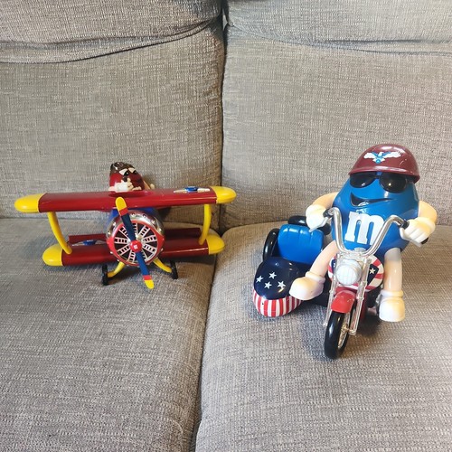Red white and blue - red,