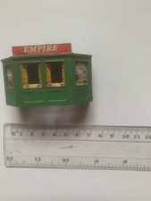 Hornby 00 guage Empire kiosk