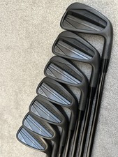 Cobra King Tour Black Irons /